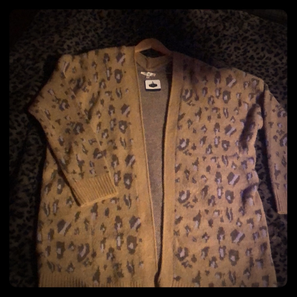 los angles (Easel) Snow lodge Cardigan